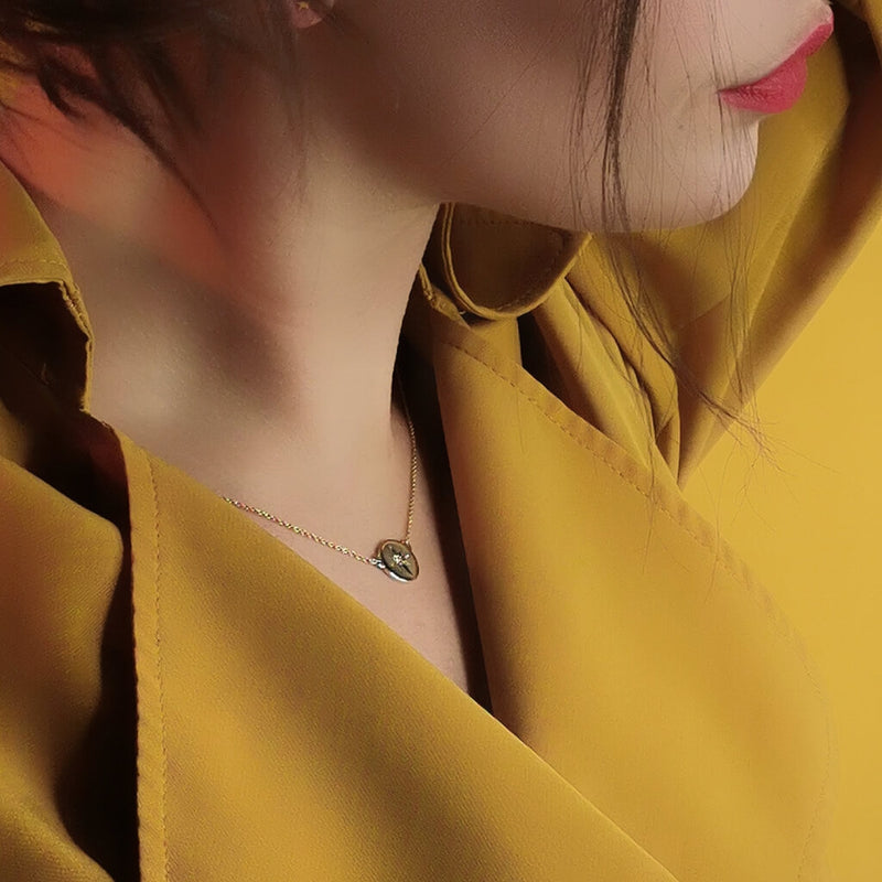 Follow your star gold and diamond necklace